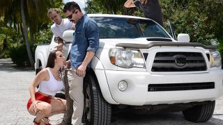 Brazzers – Helpful good samaritan aid