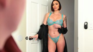 MomWantsCreampie – Blaire Johnson You Dont Have To Leave Home