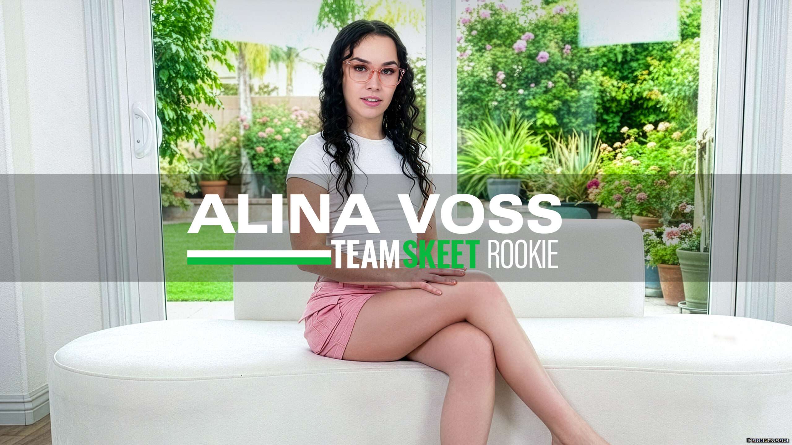 [ShesNew] Newcomer Alert – Petite Cutie Alina Voss Is Our Gift to You